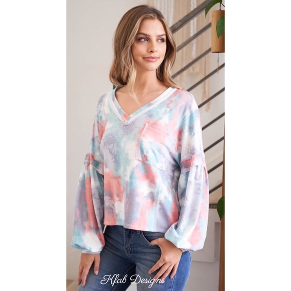 LAST V Neck Puff Sleeve Tie Dye Front Pocket Top - Picture 8 of 9